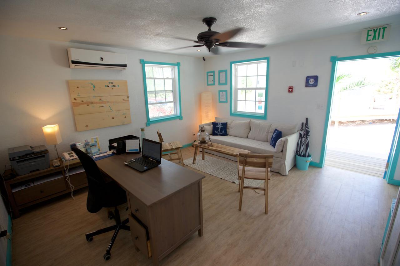 Paradise Bay Bahamas Couette-café